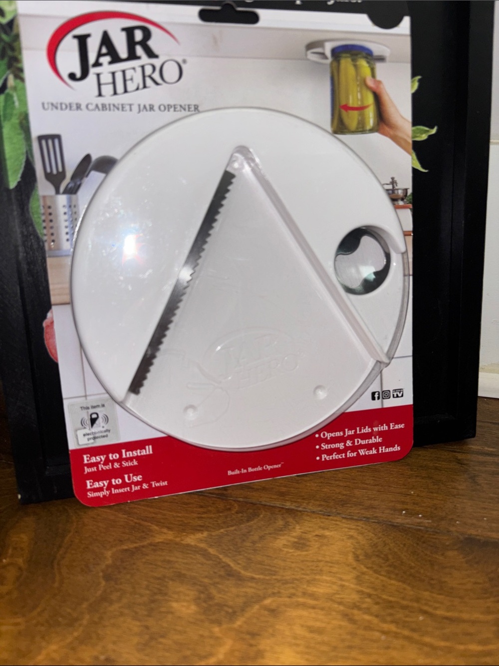 Under-Cabinet Jar Opener — White